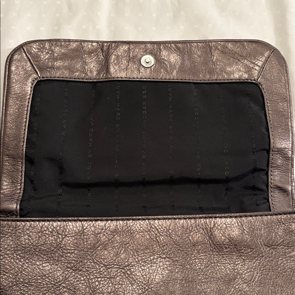Marc By Marc Jacobs Metallic Leather Crossbody Bag - Picture 8 of 13